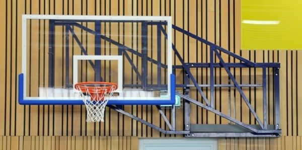 Basketbalinstallatie uitdraaibaar