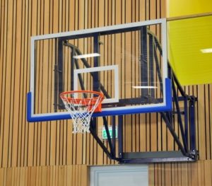 Basketbalinstallatie uitdraaibaar